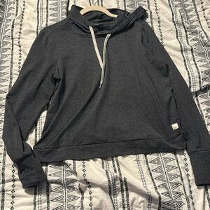 Vuori womens halo essential lightweight hoodie